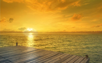 Beach Sunrise Horizon screenshot