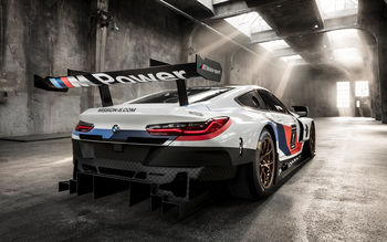 BMW M8 GTE Race Car screenshot