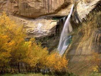 Calf Creek Falls Grand Staircaseescalante National Monument Utah screenshot