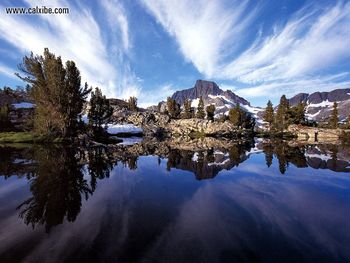 California Mount Ritter Banner Peak Thousand Island Lake screenshot