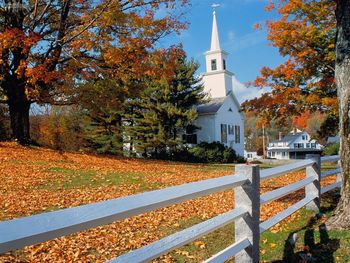 Church In Fall Splendor New England screenshot