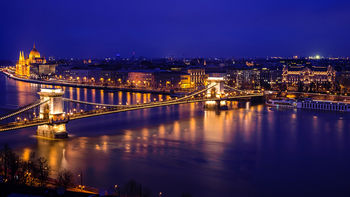 Danube River Hungarian Parliament Budapest screenshot