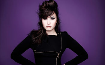 Demi Lovato Neon Lights 5K screenshot