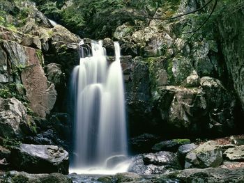 Doyle River Falls, Shenandoah National Park, Virginia screenshot