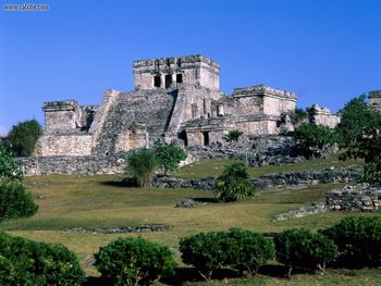 El Castillo Tulum Mexico screenshot