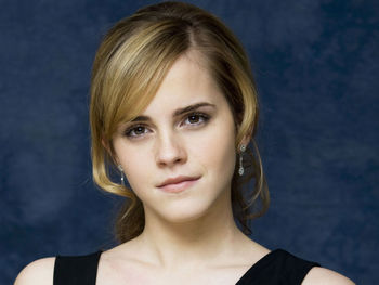 Emma Watson in Close up shoot HD screenshot