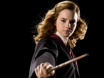 Emma Watson in Harry Potter 4 screenshot