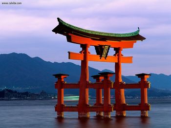 Grand Gate Itsukushima Shrine Miyajima Japan screenshot