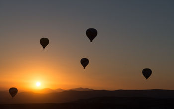 Hot Air Balloons Sunset screenshot