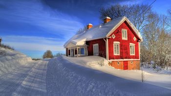 House Between Snow screenshot
