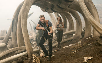 Kong Skull Island Tom Hiddleston Brie Larson screenshot