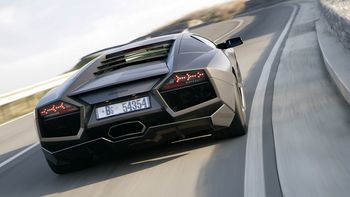 Lamborghini Reventon Back screenshot