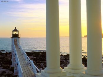 Lighthouse At Sunset Marshall Point Maine screenshot