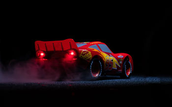 Lightning McQueen 4K 8K screenshot