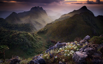 Limestone Mountain Thailand screenshot