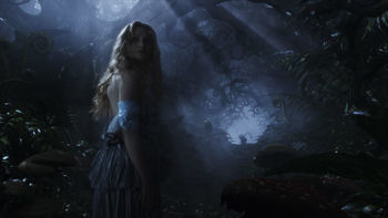 Mia Wasikowska as Alice screenshot