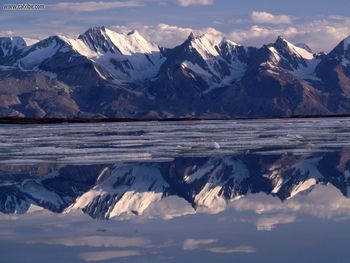 Mirror Image Greenland screenshot