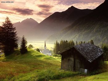 Misty Mountain Village Tyrol Austria screenshot