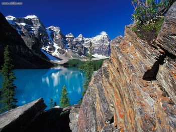 Moraine Lake And Valley Of The Ten Peaks Banff National Park Canada screenshot