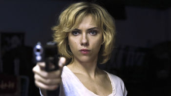 Scarlett Johansson Lucy screenshot