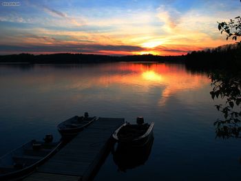 Sunset Over Bear Lake screenshot