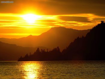 Sunset Over The Columbia River Viento State Park Oregon screenshot