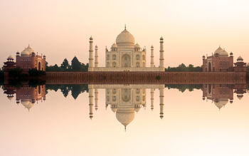 Taj Mahal India 5K screenshot