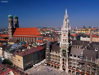 The New Town Hall And Marienplatz, Munich, Germany screenshot
