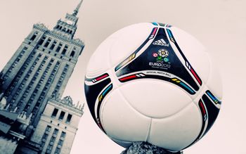 UEFA Euro 2012 Match Ball screenshot