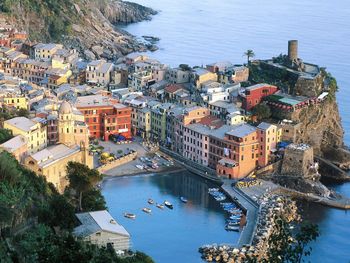 Vernazza, Cinque Terre, Liguria, Italy screenshot