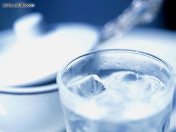 Water In Glass With Ice Cubes screenshot