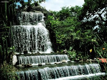 Waterfall Manila Philippines screenshot