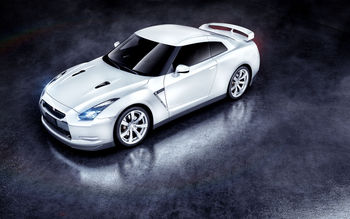 White Nissan GTR screenshot