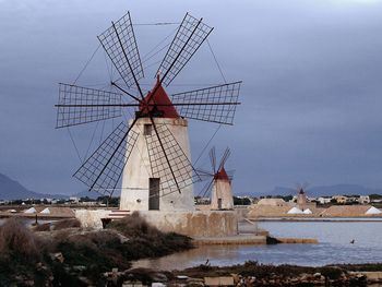 Windmills At Infersa Salt Pans, Marsala, Sicily, Italy screenshot
