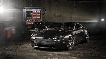 Aston Martin V8 screenshot 9
