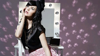 Katy Perry screenshot 10