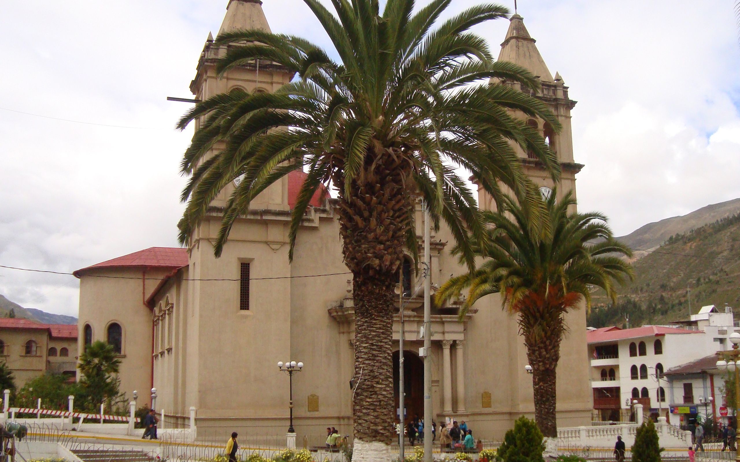 Cathedral Of Santa Ana De Tarma Peru Wallpaper Free Wallpapers