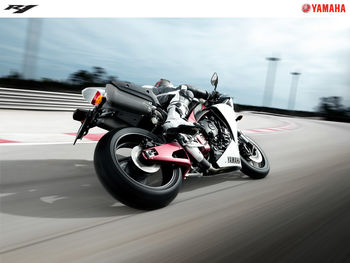 2009 Yamaha YZF R1 Bike screenshot