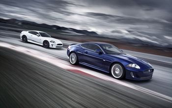 2011 Jaguar XKR 4 screenshot