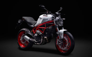 2017 Ducati Monster 797 screenshot