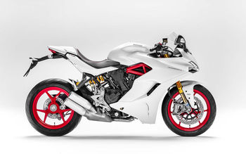 2017 Ducati Supersport S screenshot