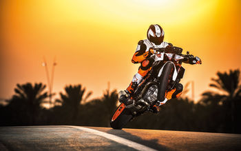 2017 KTM 1290 Super Duke R Stunt screenshot