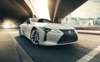 2017 Lexus LC500 screenshot