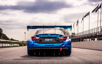 2017 Lexus RC F GT3 on Racetrack 4K screenshot