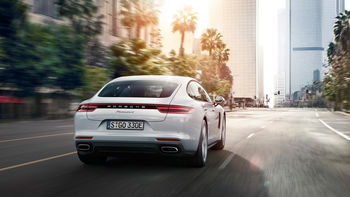 2017 Porsche Panamera 4 E Hybrid Rear screenshot