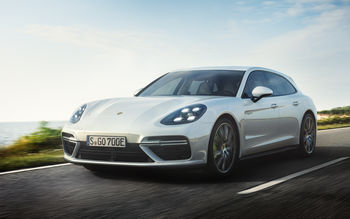 2018 Porsche Panamera Turbo S E Hybrid Sport Turismo screenshot