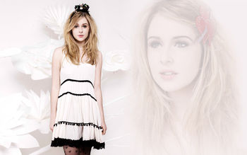 Actress Diana Vickers screenshot