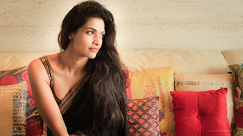 Actress Salony Luthra screenshot