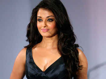 Aishwarya Rai Ramp Walk screenshot