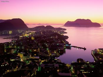 Alesund Norway screenshot